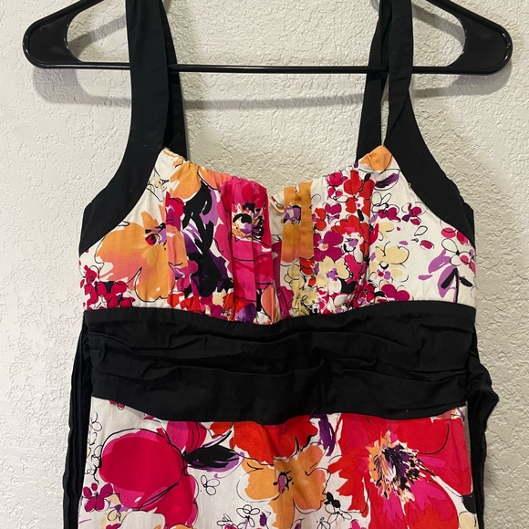 Adorable size 12 Floral Dress - Picture 3 of 7